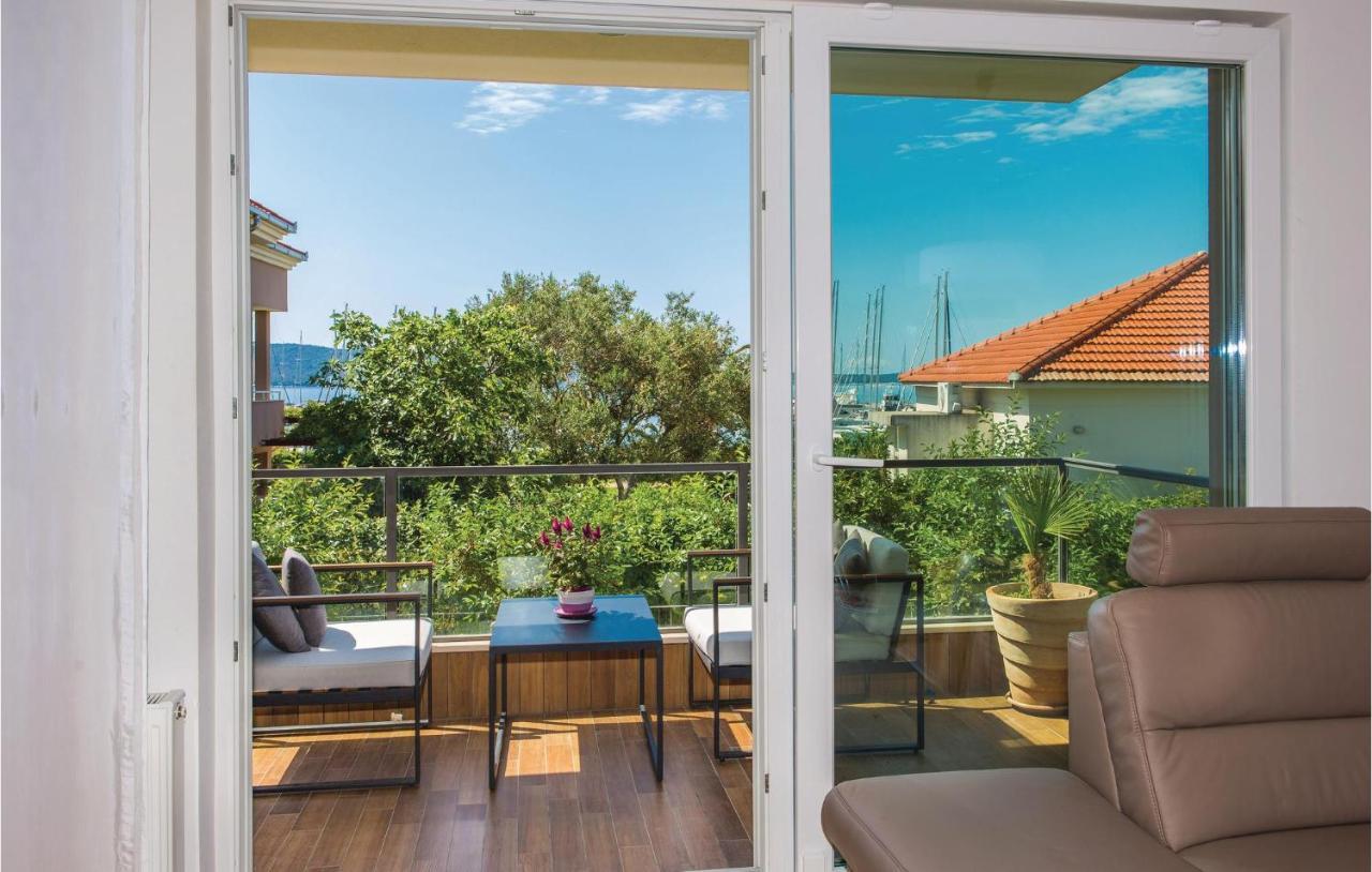 1 Bedroom Stunning Apartment In Kastel Gomilica Kastela Exterior photo