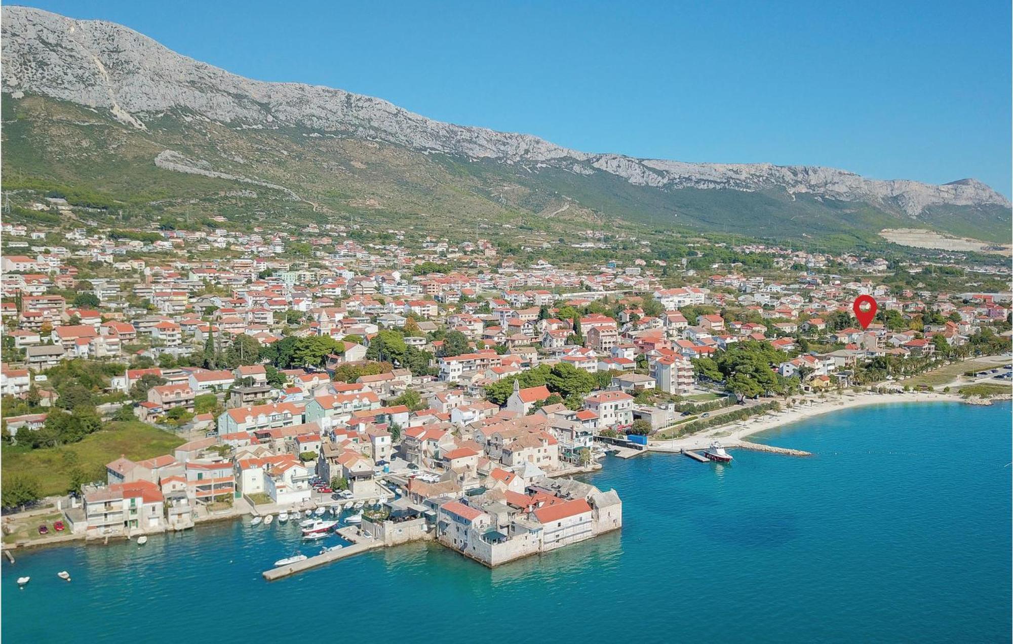 1 Bedroom Stunning Apartment In Kastel Gomilica Kastela Exterior photo